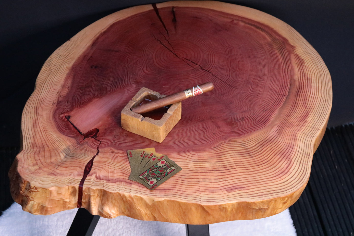 Red Wood Cookie Coffee Table